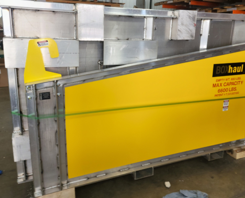 boxhaul crane hinge
